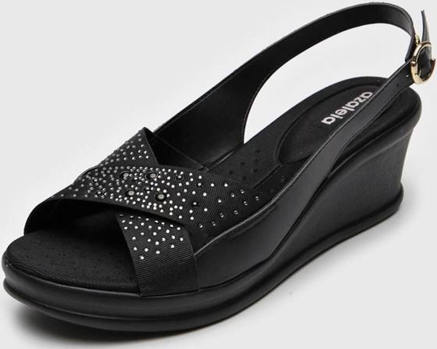 sandália tamanho 33