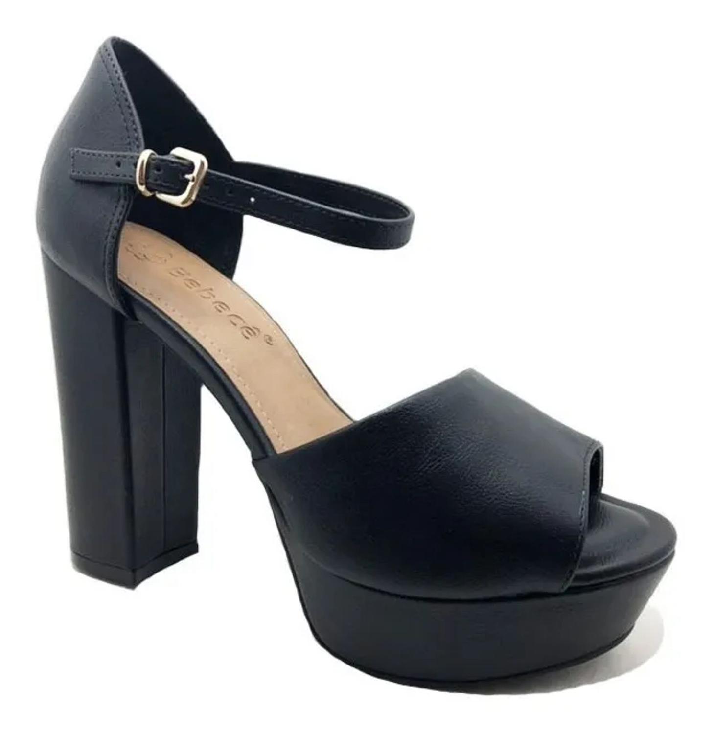 sandália tamanho 33