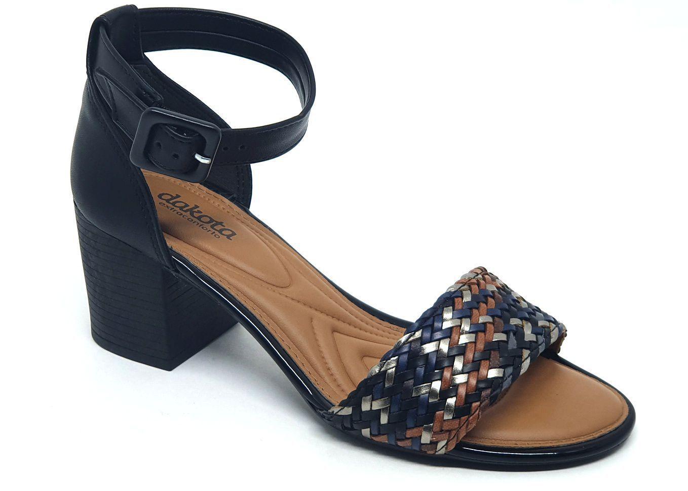Sandália Feminina Trançada Salto Grosso Dakota Z6403 - Sandália Feminina -  Magazine Luiza
