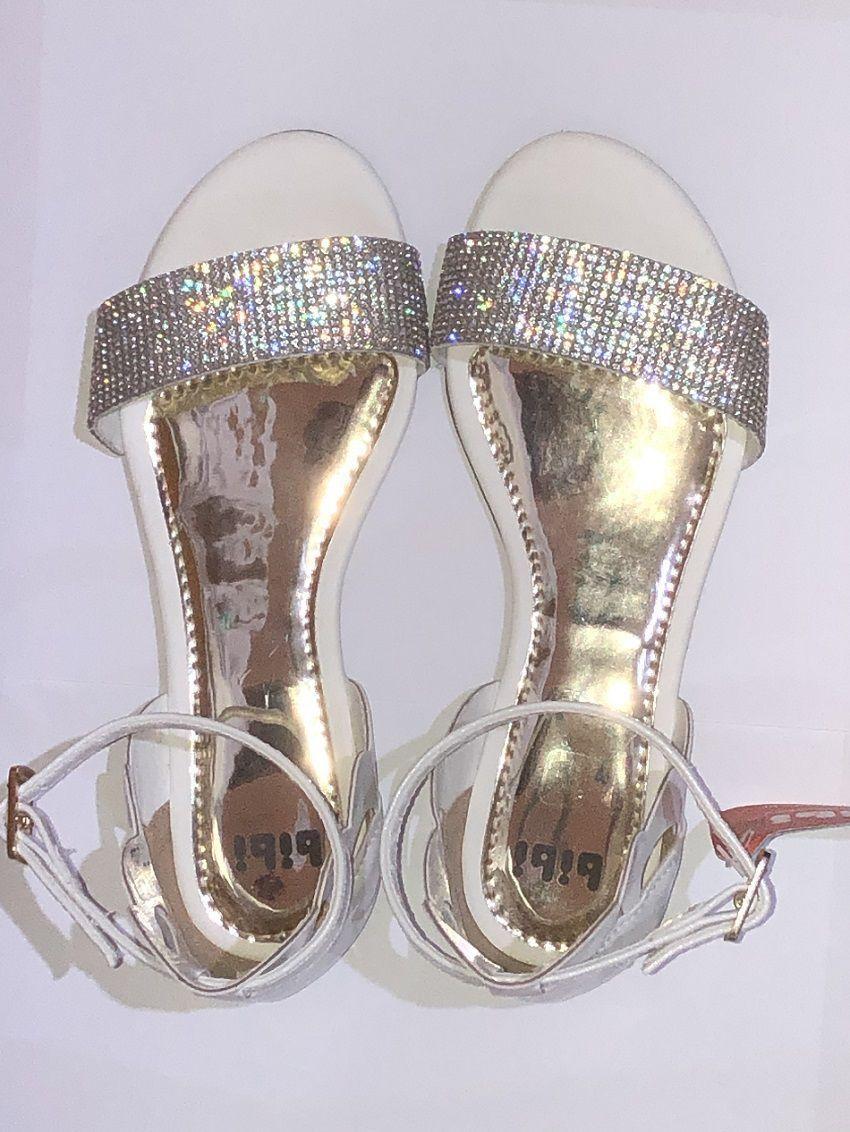 sandalia para festa infantil