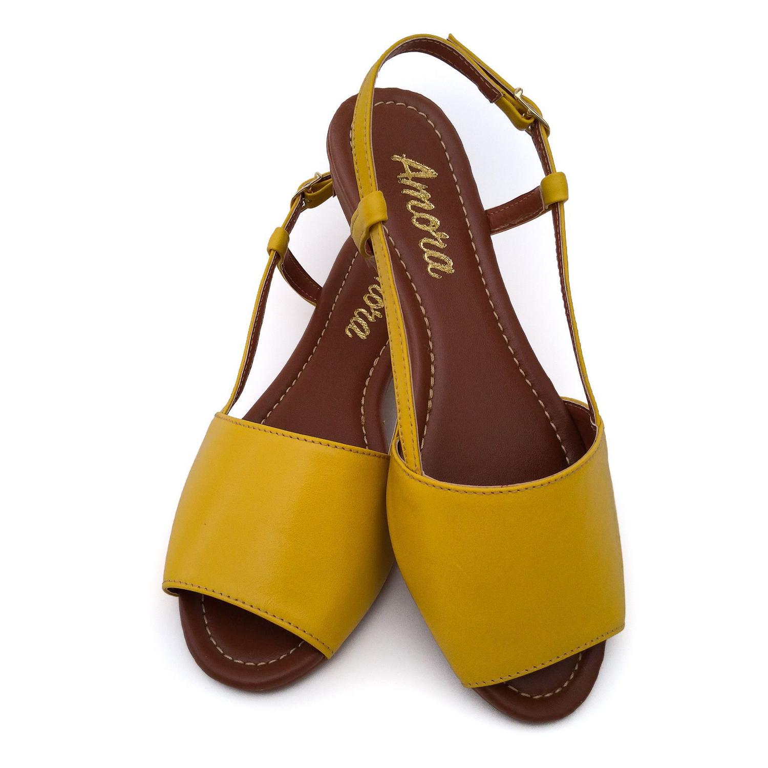 Sandália Rasteira em Couro Mimi Amarela - Amora Calçados - Outros Moda e  Acessórios - Magazine Luiza