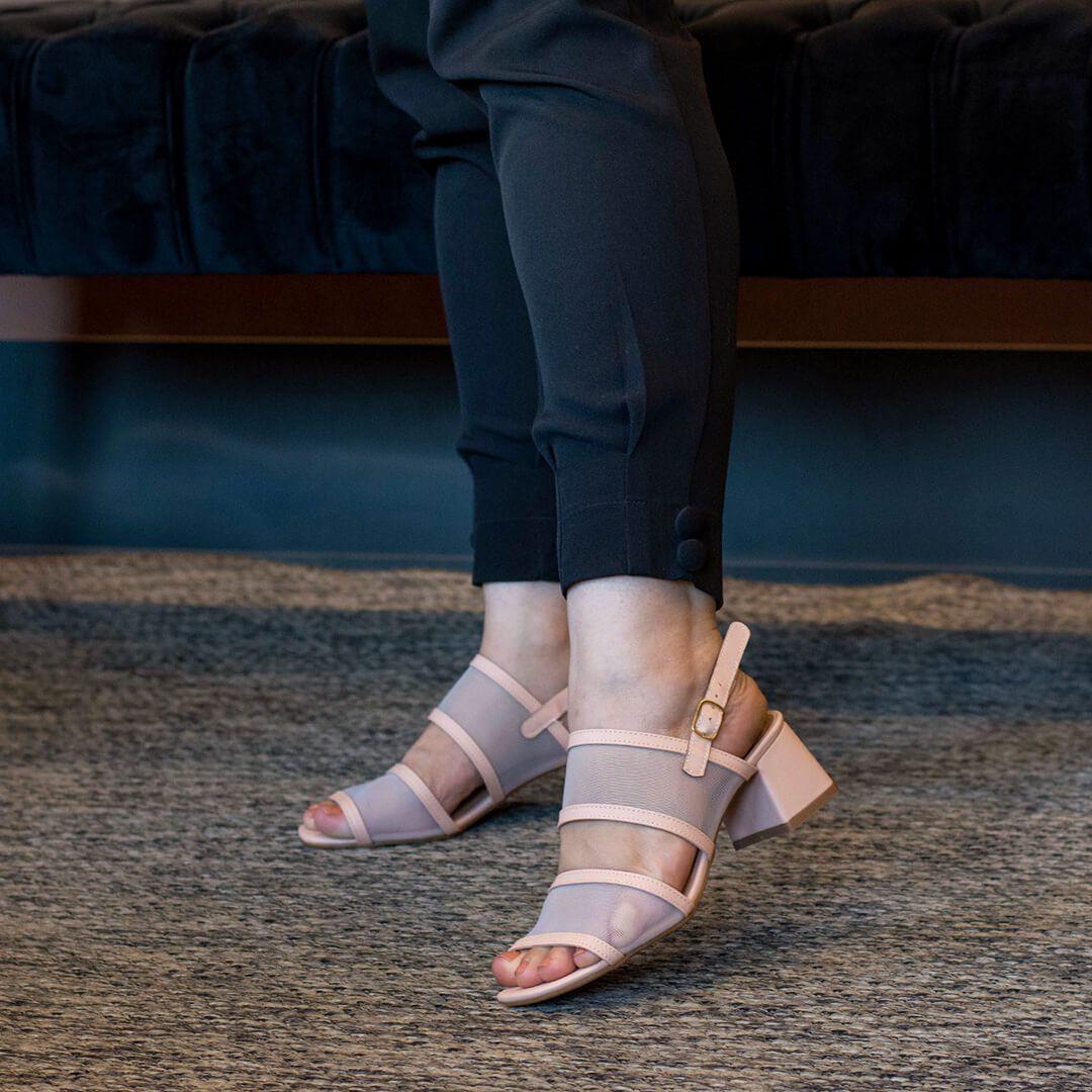 Sandália salto grosso médio em napa preta transparencia - R$ 129.90, cor  Preto (confortável) #38144, compre agora | Shafa