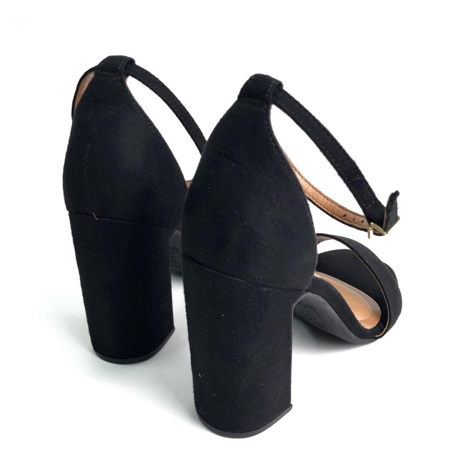 sandalia vizzano preta salto quadrado