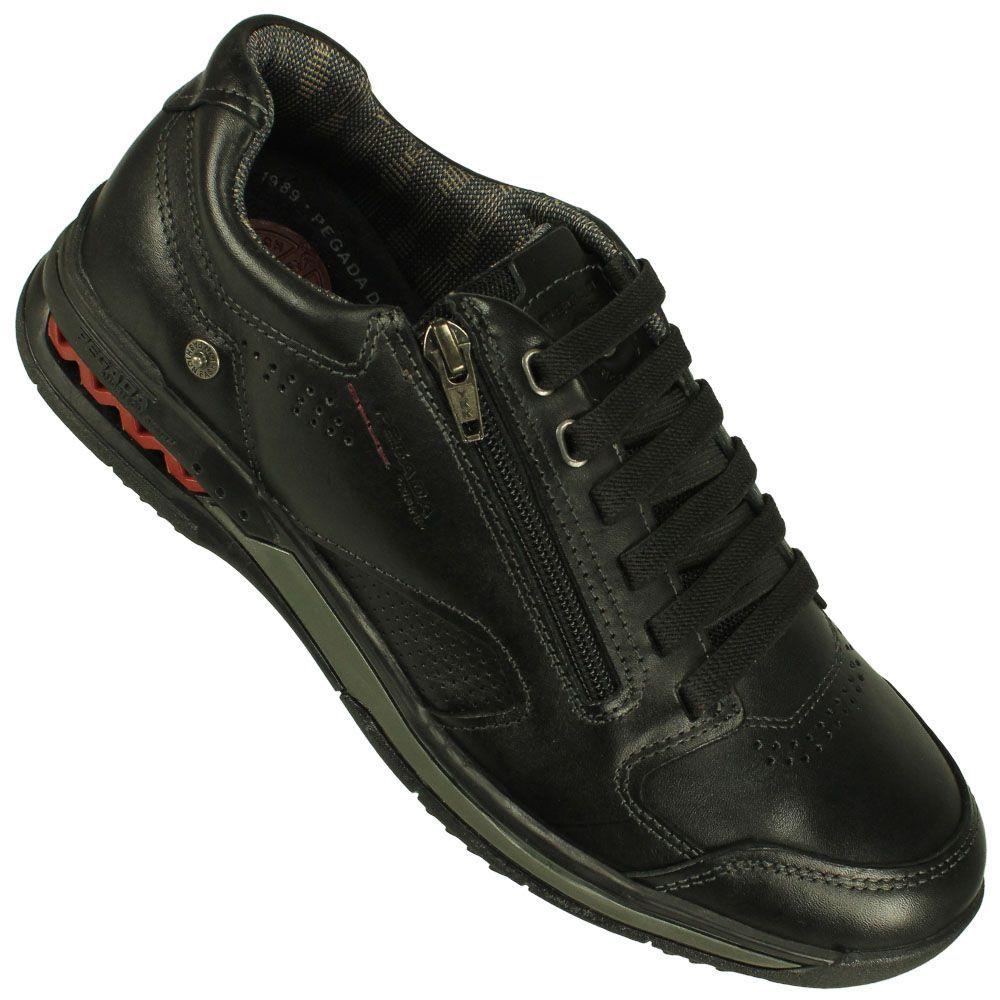 sapatenis preto pegada