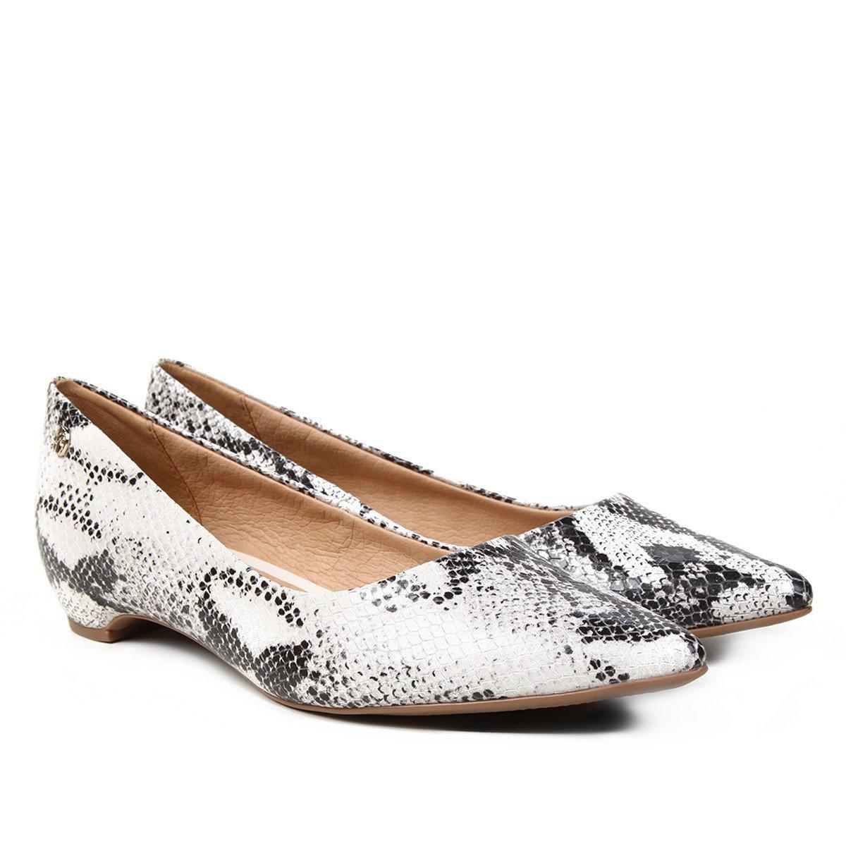sapatilha animal print bico fino