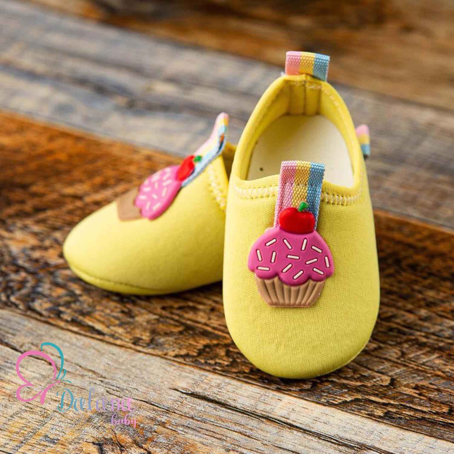 Sapatinho Tênis Bebê Calce Fácil Menina Amarelo Sorvete - Calçados para  Bebês - Magazine Luiza