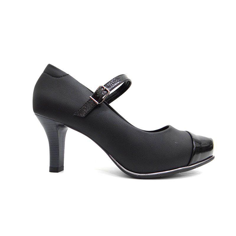 sapato estilo boneca comfortflex preto