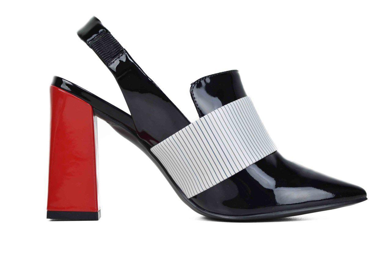 Sapato Feminino Loucos e Santos Verniz Preto - L412 - Loucos \u0026 Santos -  Calçados Femininos - Magazine Luiza