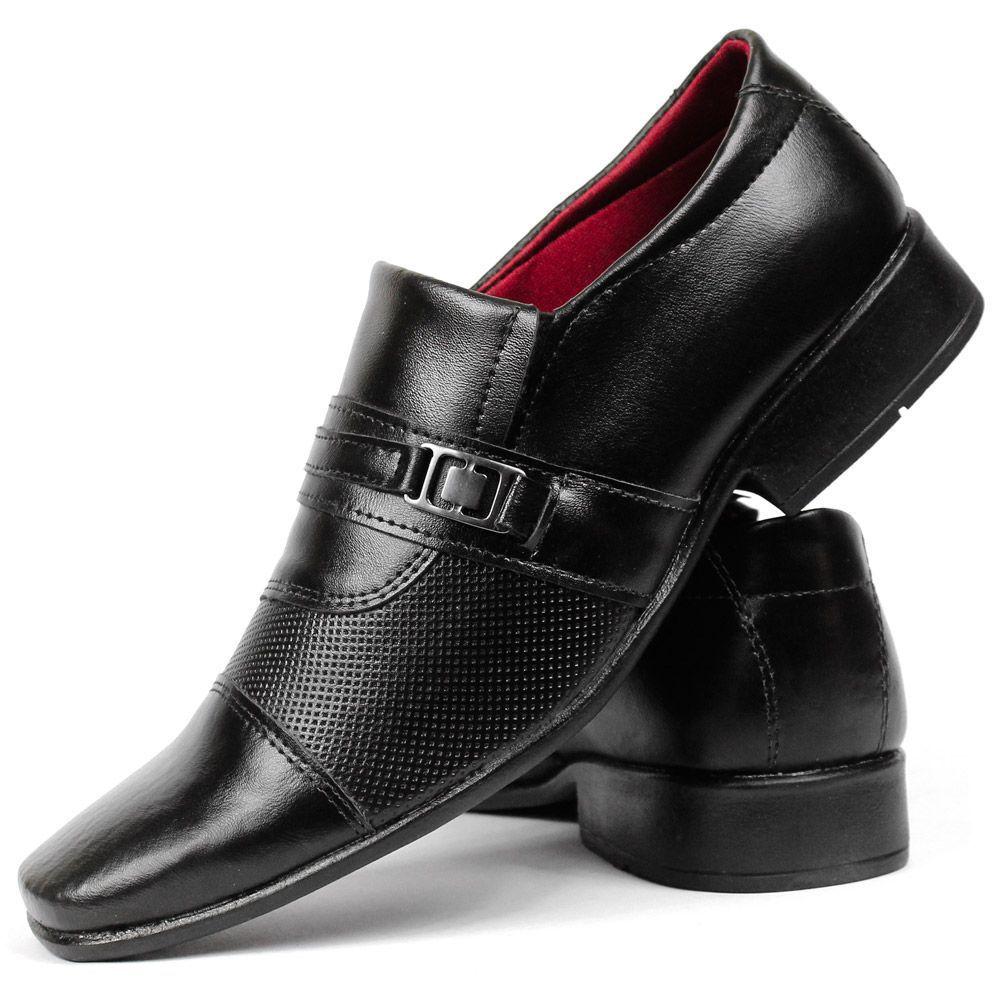 sapato preto brilhoso