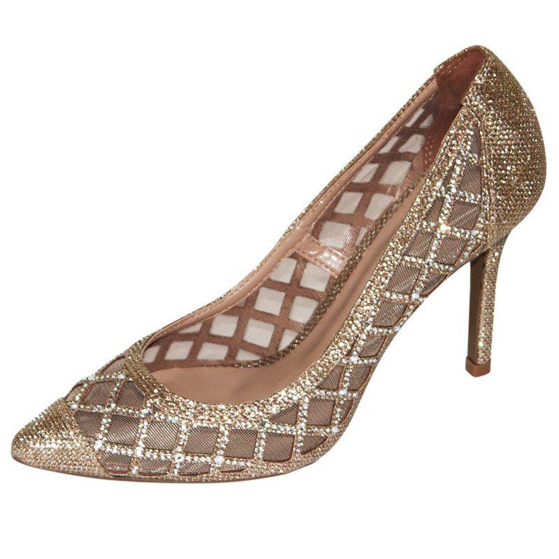 scarpin com pedraria