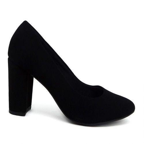 sapato de salto alto preto de camurça