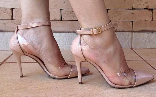 scarpin nude transparente