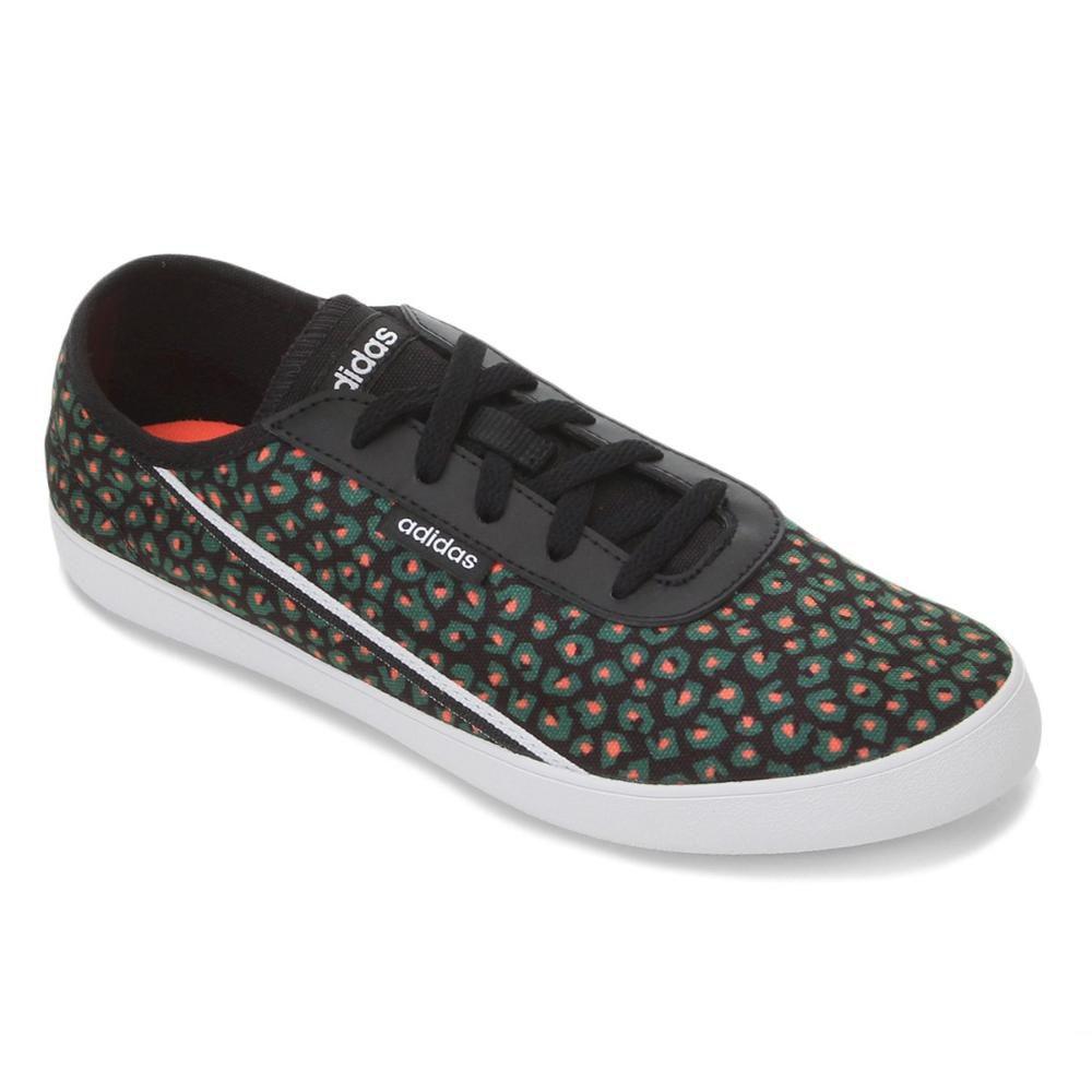 tenis adidas estampa militar