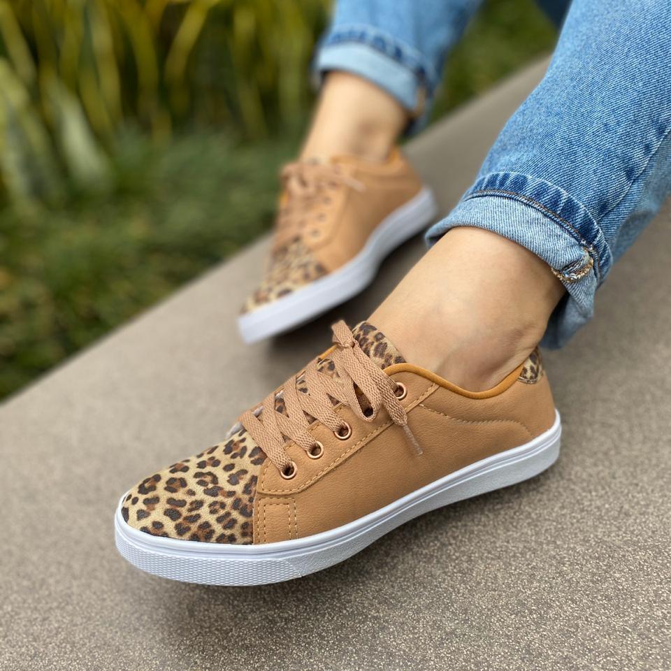tênis animal print