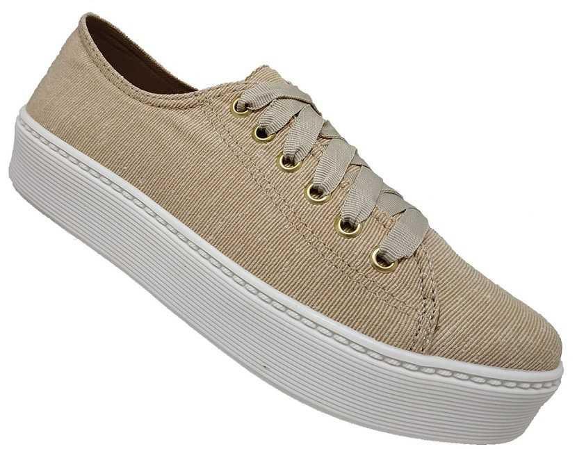 Constance lança verão 2019 - e tem até tênis do papai! | Moda | Glamour