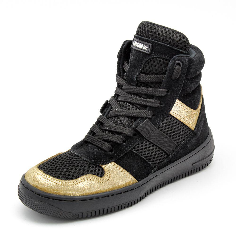 tenis feminino preto com dourado