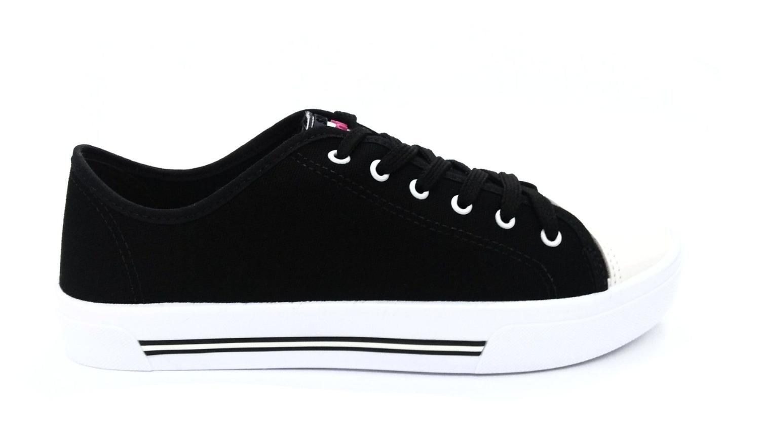 tenis moleca preto e branco
