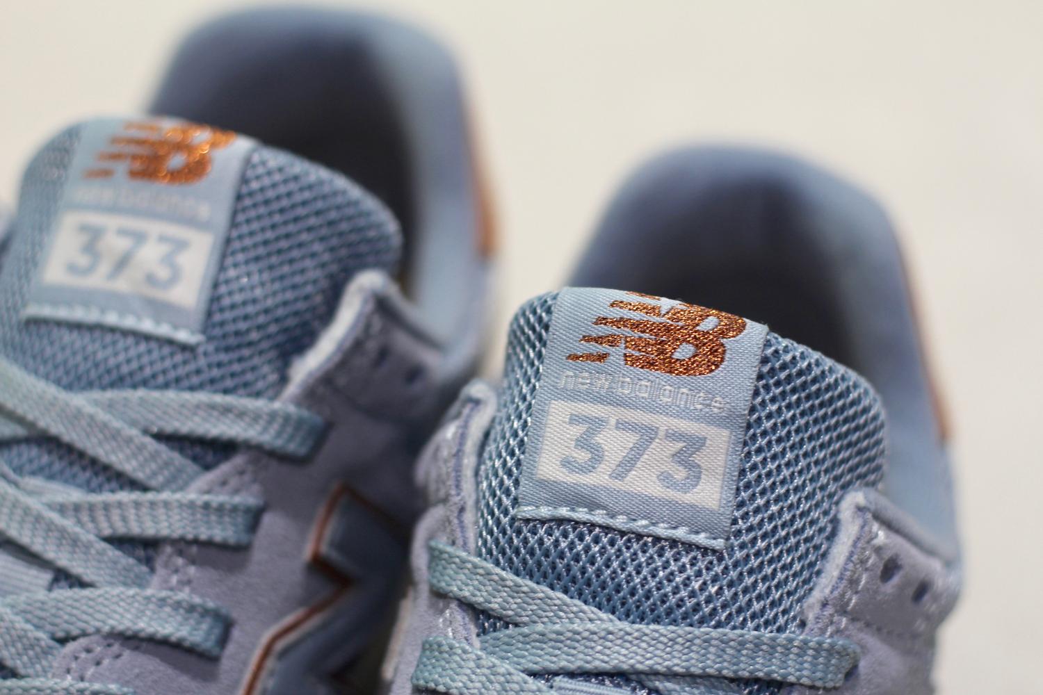 new balance azul claro