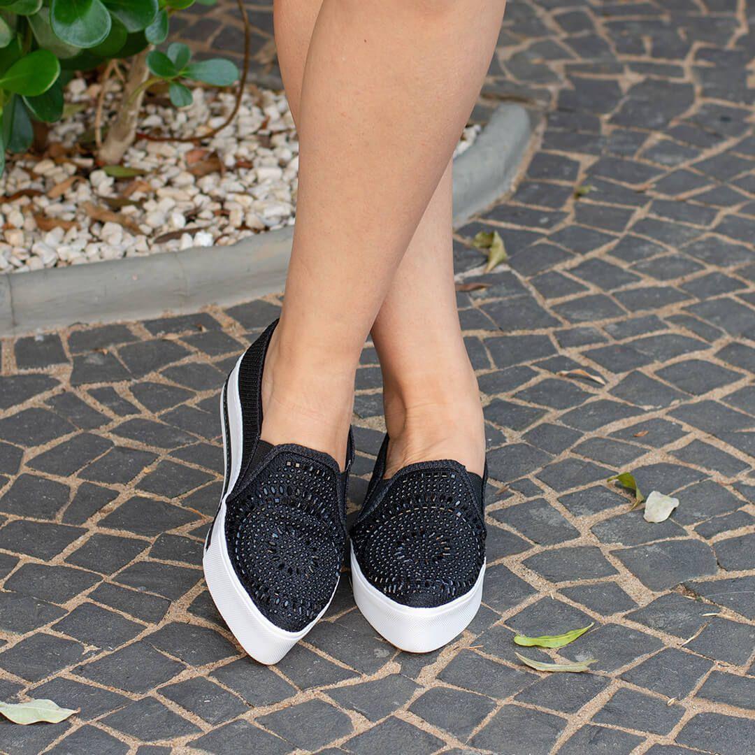 Tênis Slip On Bico Fino Tecido Pedraria - Dolce Store - Calçados Femininos  - Magazine Luiza