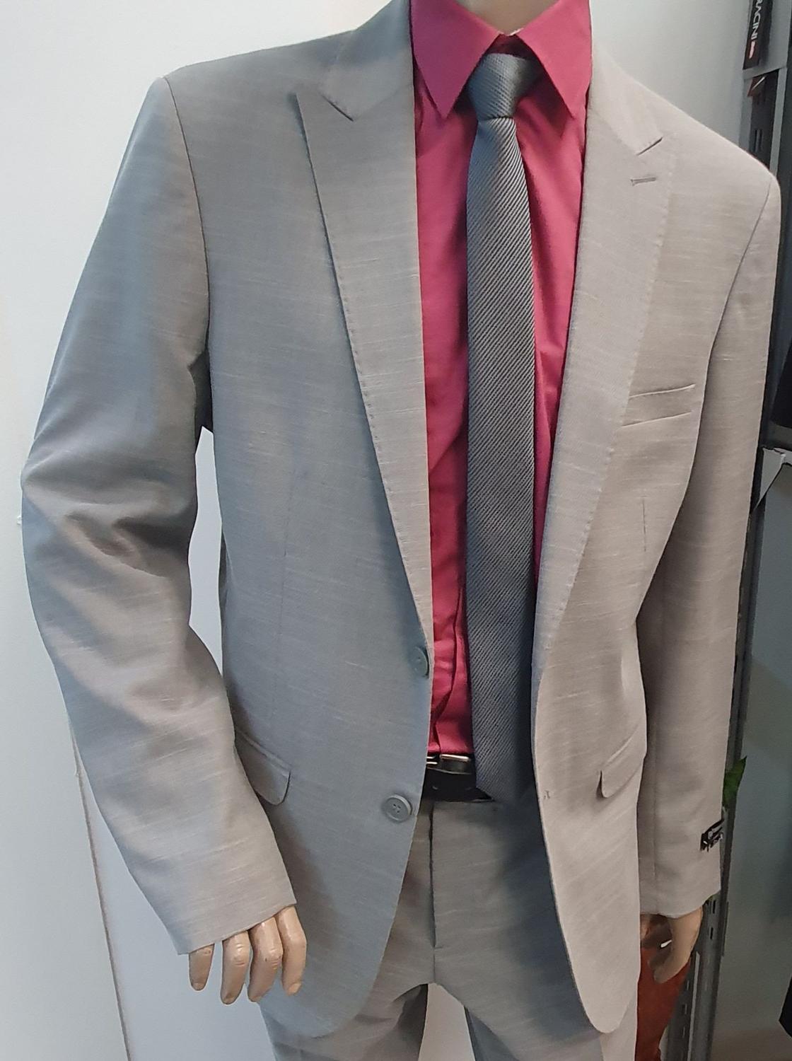 terno cinza com camisa