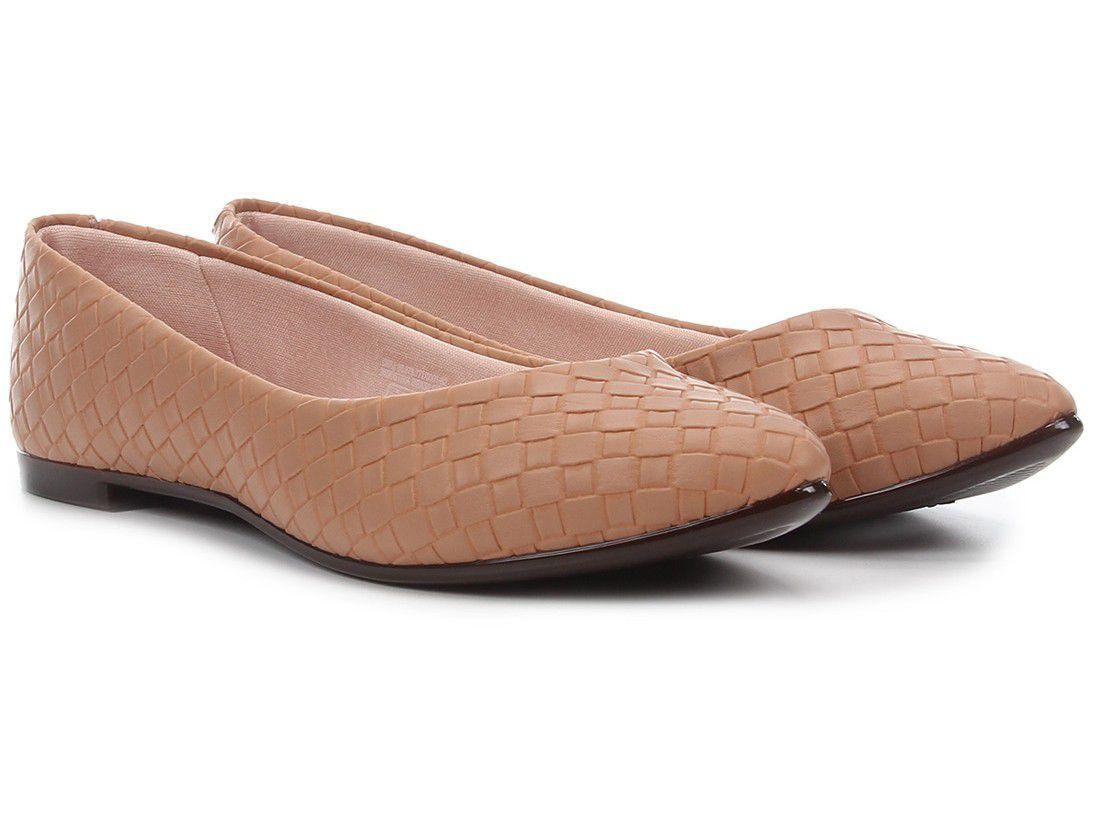 Sapatilha Moleca Tressê Bico Fino Nude