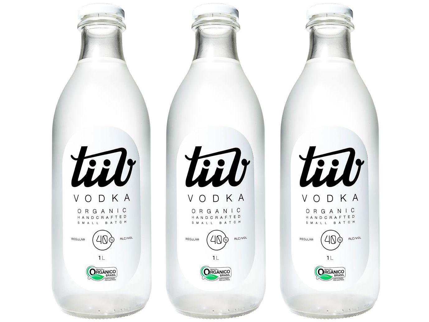 Vodka Artesanal TiiV Orgânica 1L 3 Unidades