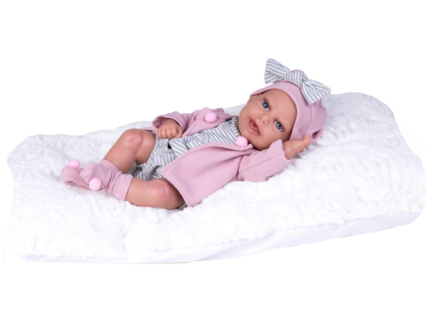 Boneca Boutique Dolls Reborn Macacão - com Acessórios Super Toys