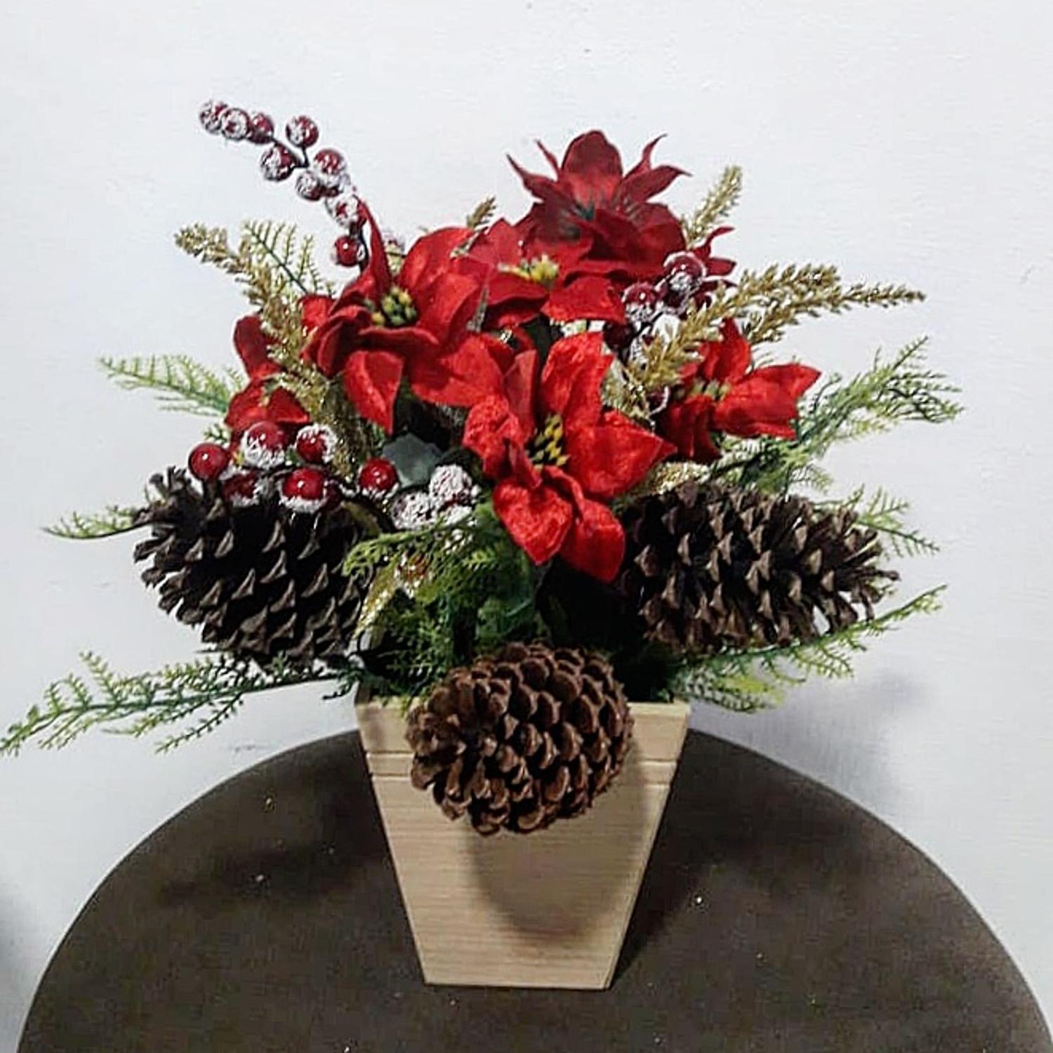Vaso decorativo Natal flores e pinhas - Ateliê Casa 32 - Vasos para Plantas  - Magazine Luiza