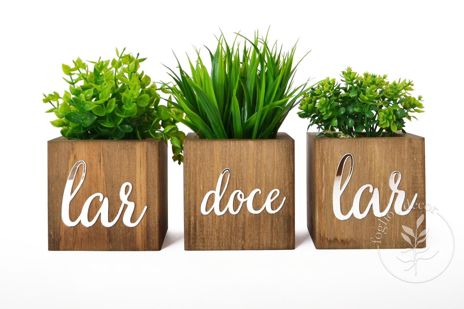 Imagem de Vasos Decorativos Com Planta Artificial Frase Lar Doce Lar Decoração Sala