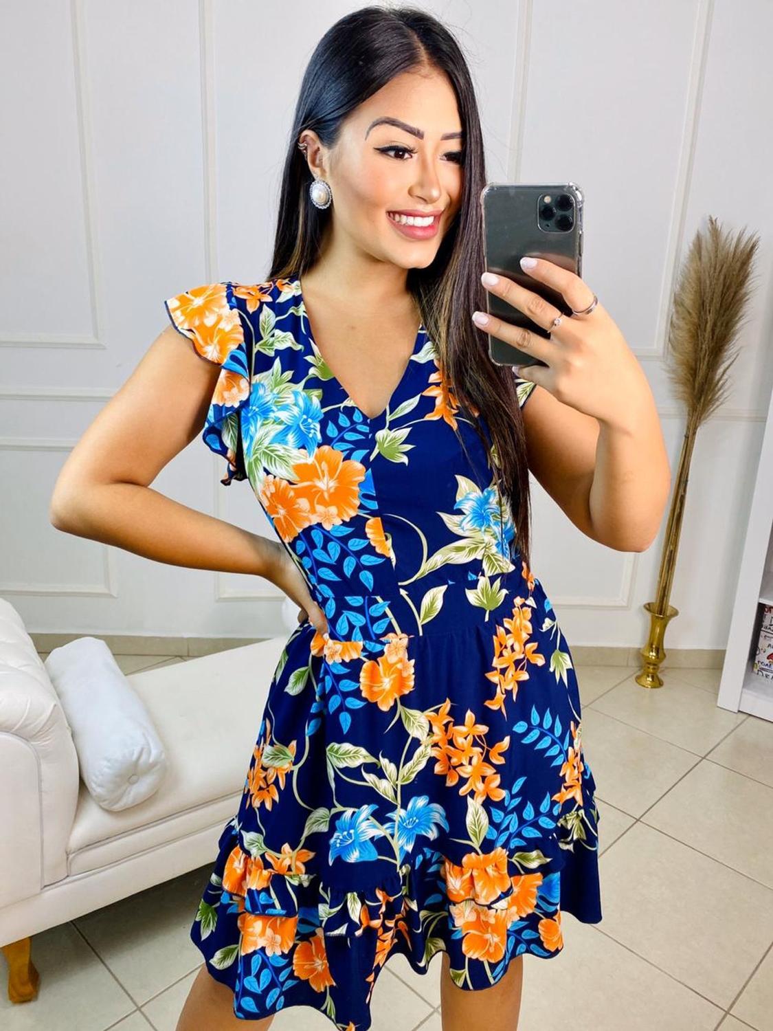 vestido com babado na saia