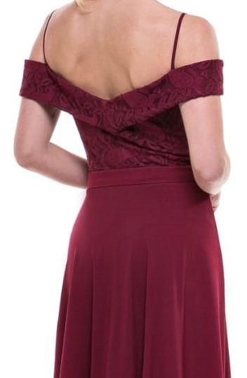 vestido marsala curto rodado