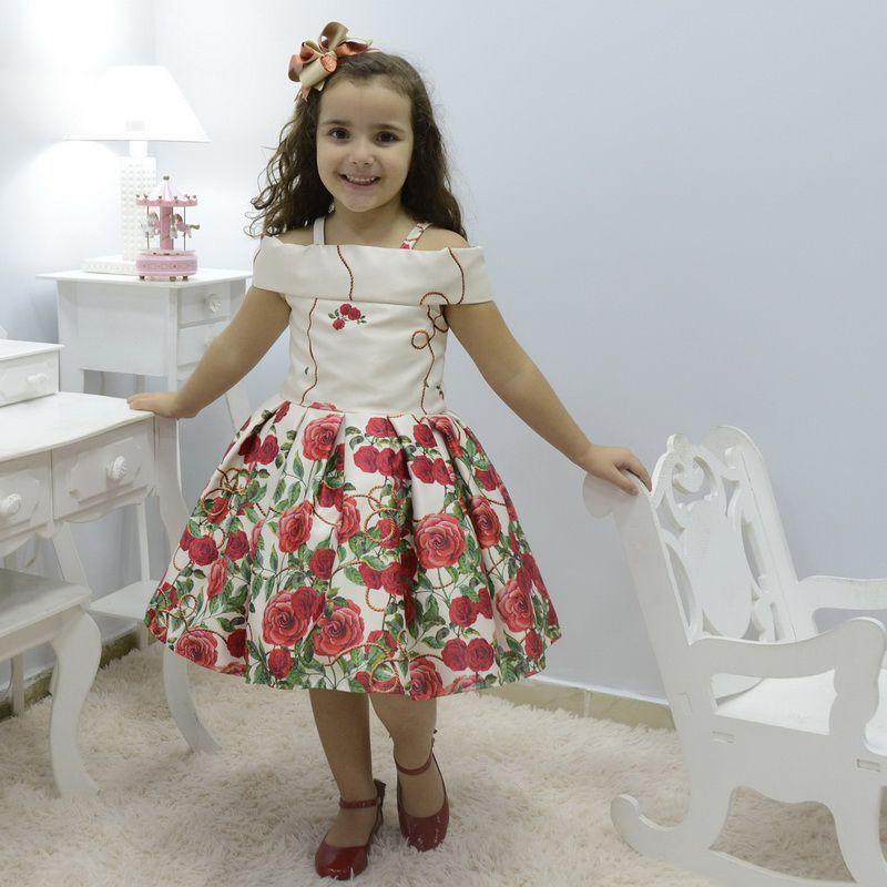 vestido com rosas vermelhas