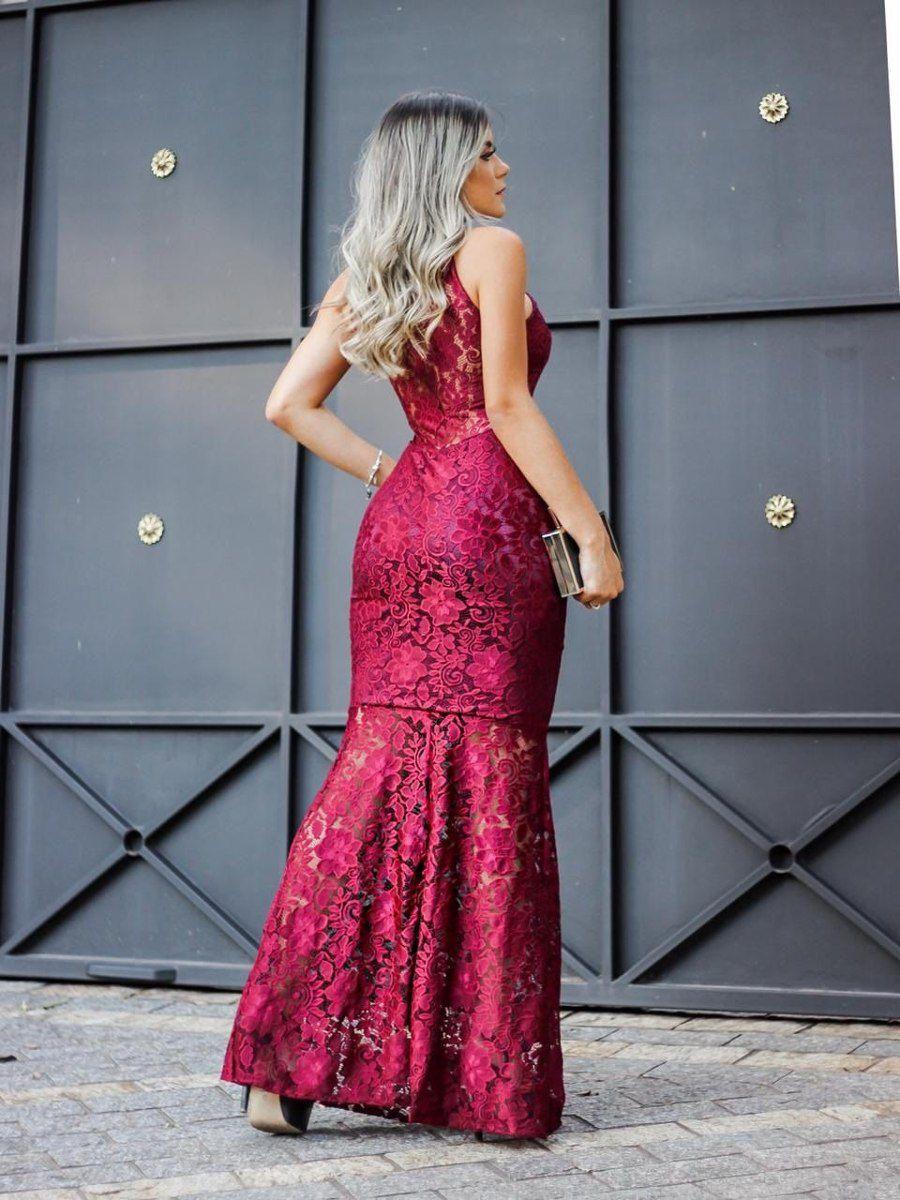 vestido longo para madrinha de casamento na cor marsala