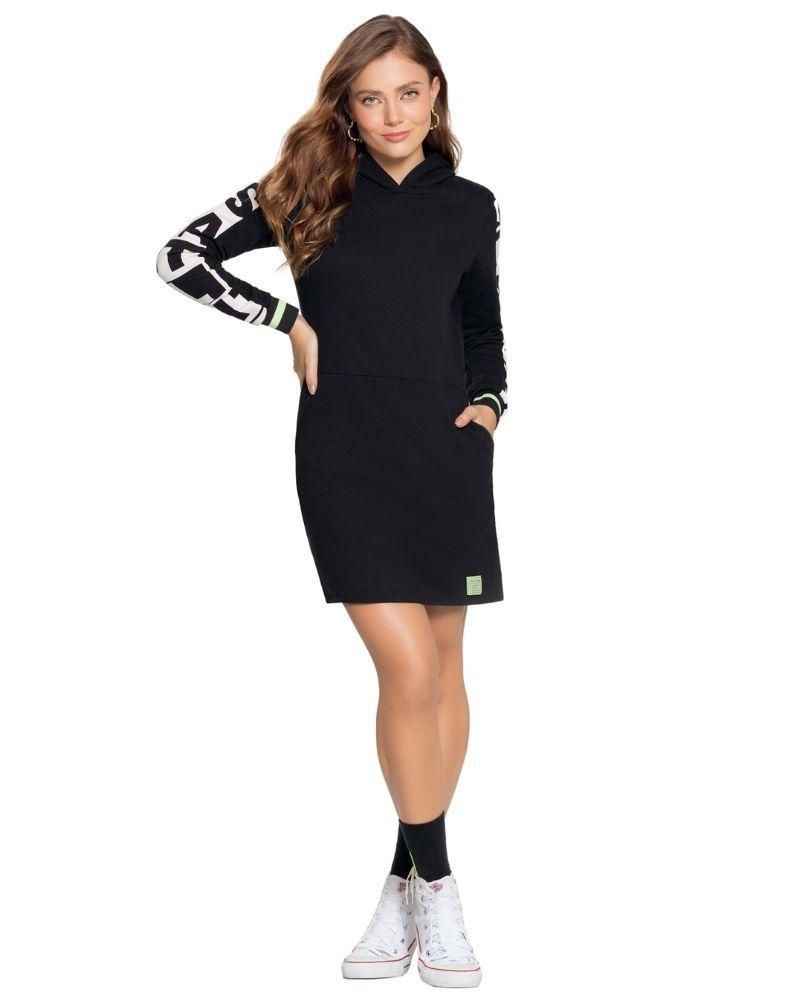 black dress with moletom com capuz