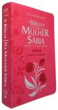 A bíblia de estudo da mulher sábia - grande - pink - Casa paulista