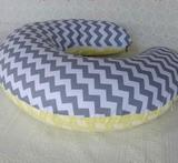 Almofada de Amamentação Garcia Chevron Cinza / Amarelo - Almofadas garcia