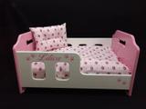 Berço Cama para Cães em Madeira - Tamanho M 68x45 - Cor Rosa - Artesanato jsl pet