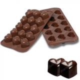Forma Silicone Coracao com 15 Cavidades 1 Unid. para Bombons Chocolate Clink