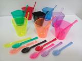 Kit 60 Copinhos Quadrado P/ Doces 50 ml Cores Sortidas - Colher De Brinde - Descarfest