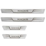Kit Soleira Aço Inox Reta Nissan Kicks 2016 a 2018 Escovado Grafia Marrom 4 Peças Excelente Fixação - Marçon