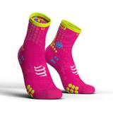 Meia de compressao compressport v3.0 cano medio para corrida (run) rosa flour