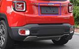Moldura Suporte Placa Traseira Renegade 2017 2019 Original - Jeep