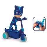 PJ Masks Menino Gato com Scooter de Controle Remoto -Candide