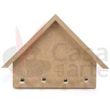 Porta Chaves Casinha com 4 Pinos de MDF Madeira Crua - Tamanho: 19 x 22 x 0,5 cm - Mad. carmindo
