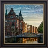 Quadro com Moldura Preta Canal de Hamburgo 70x70cm - Decore pronto