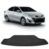 Tapete Porta Malas Bandeja Yaris Sedan 2018 e 2019 Preto Fabricado em PVC com Bordas de Segurança - Requinte tapetes