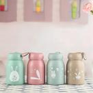 01 Garrafa Rabbit De Vidro Infantil 320ml Duhome Capa de Proteção Moderno Colors Candy Reutilizável e Sustentável