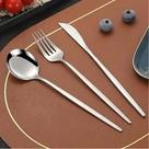 18 Peças conjunto de talheres de mesa de aço inoxidável prata ocidental conjunto premium luxo de cozinha 18 Peças conjunto de talheres de mesa de aço inoxidável prata ocidental conjunto premium luxo de cozinha