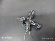 1x Capacitor Eletrolítico 100uf/160v 105 16x25mm Epcos