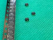 1x Transistor Em6681 = M681 Smd 1x Transistor Em6681 = M681 Smd